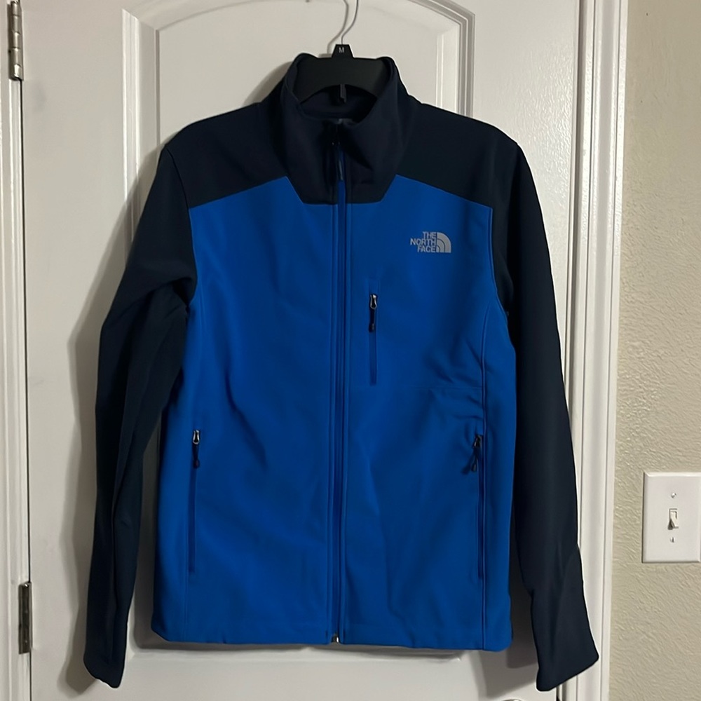 Men’s Small The North Face insulated jacket